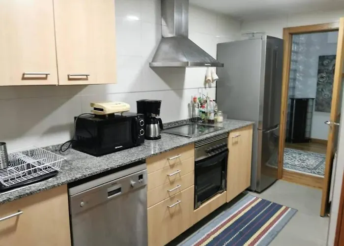 Lägenhet Piso Luminoso En El Temple A Coruña